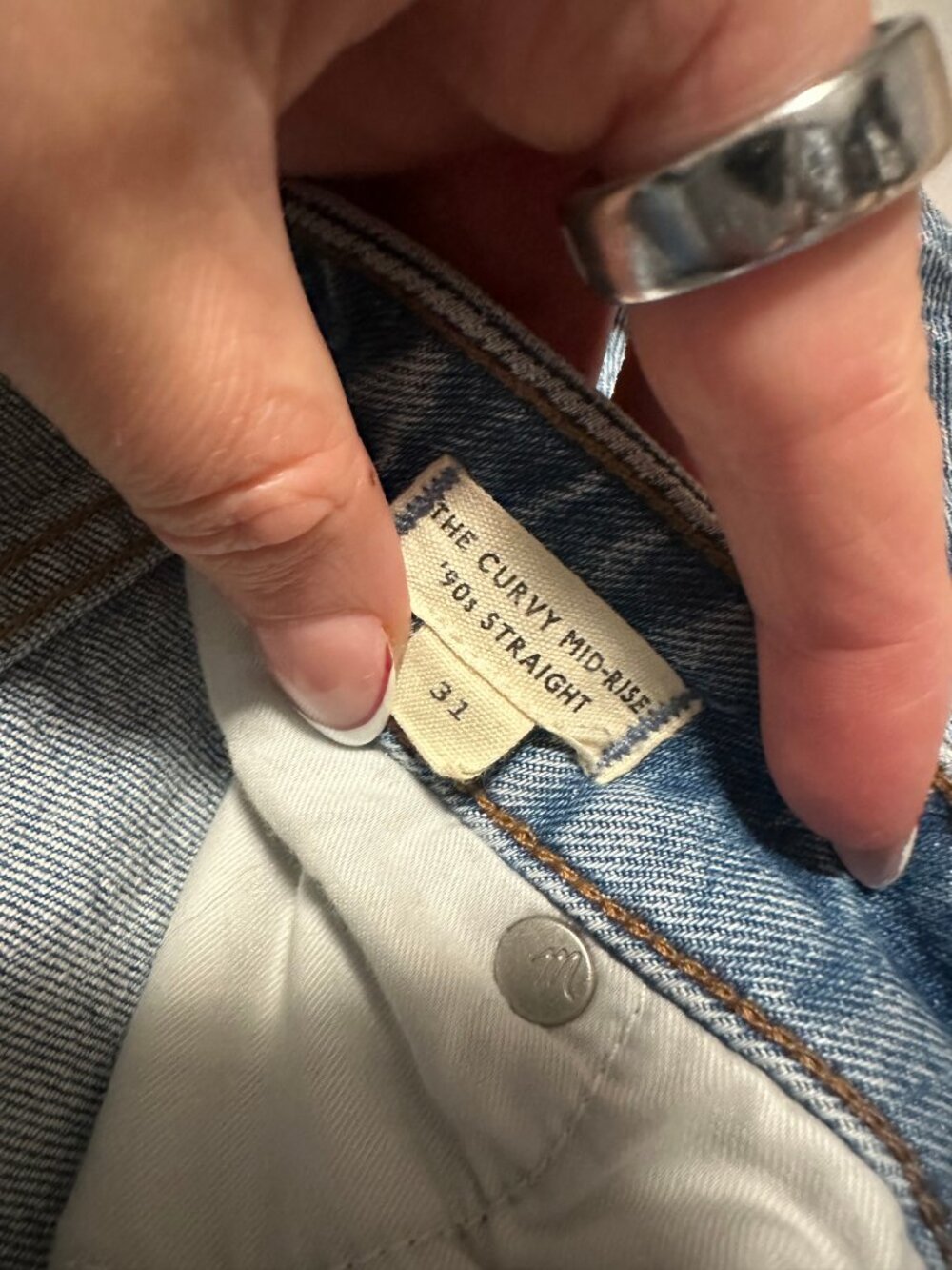 Madewell The Curvy Mid-Rise ’90s Straight Jean Light Wash 31 - Picture 13 of 14